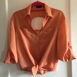 Chiffon peach cropped tie blouse with cutout back